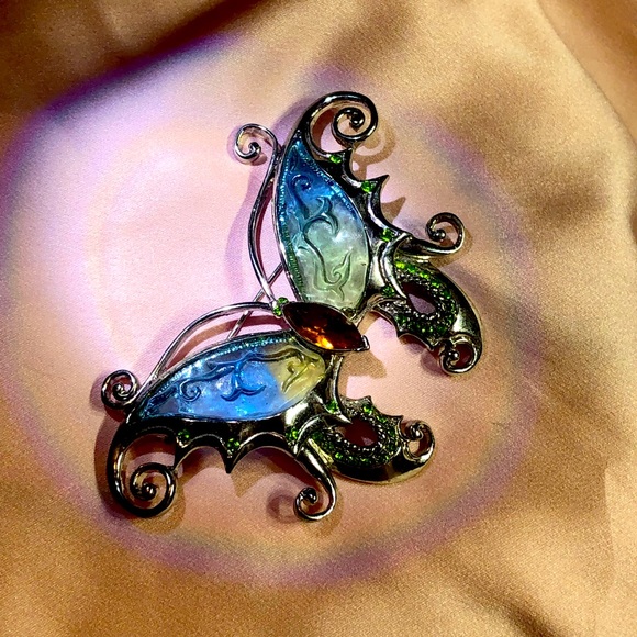 Vintage 70s lucite and rhinestone butterfly brooch - Picture 1 of 8